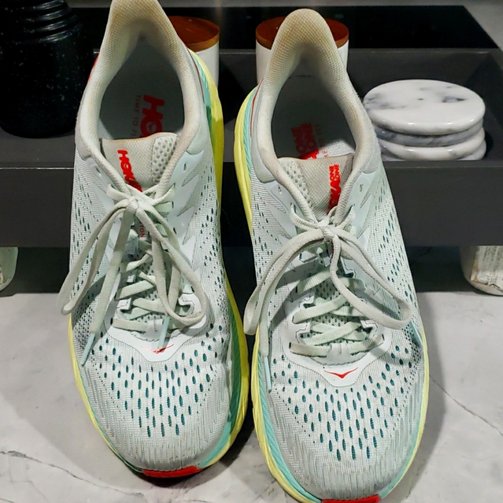 Hoka Clifton 7